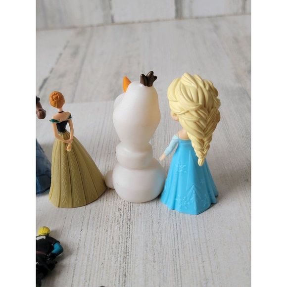 Frozen 2 Princess Elsa Anna Olaf Kristoff Hans villain hero playset toy - Picture 10 of 12